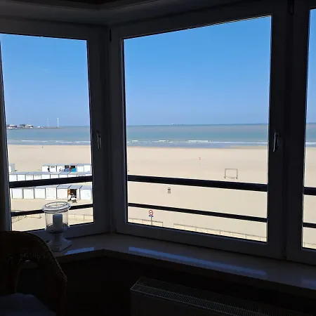 Zeedijk Heist Met Garage Appartement *
